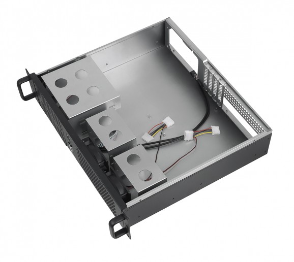 Cabeus CL-N239DS Корпус cерверный 19" 2U, RM (ДxШxВ)мм: 400x430x88.8, 2x5.25"+4x3.5"HDD, без блока питания