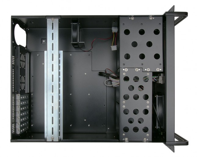 Cabeus CL-407L Корпус cерверный 19" 4U, RM (ДxШxВ)мм: 530x430x177, 3x5.25"+1x3.5"+8x3.5"HDD, без блока питания